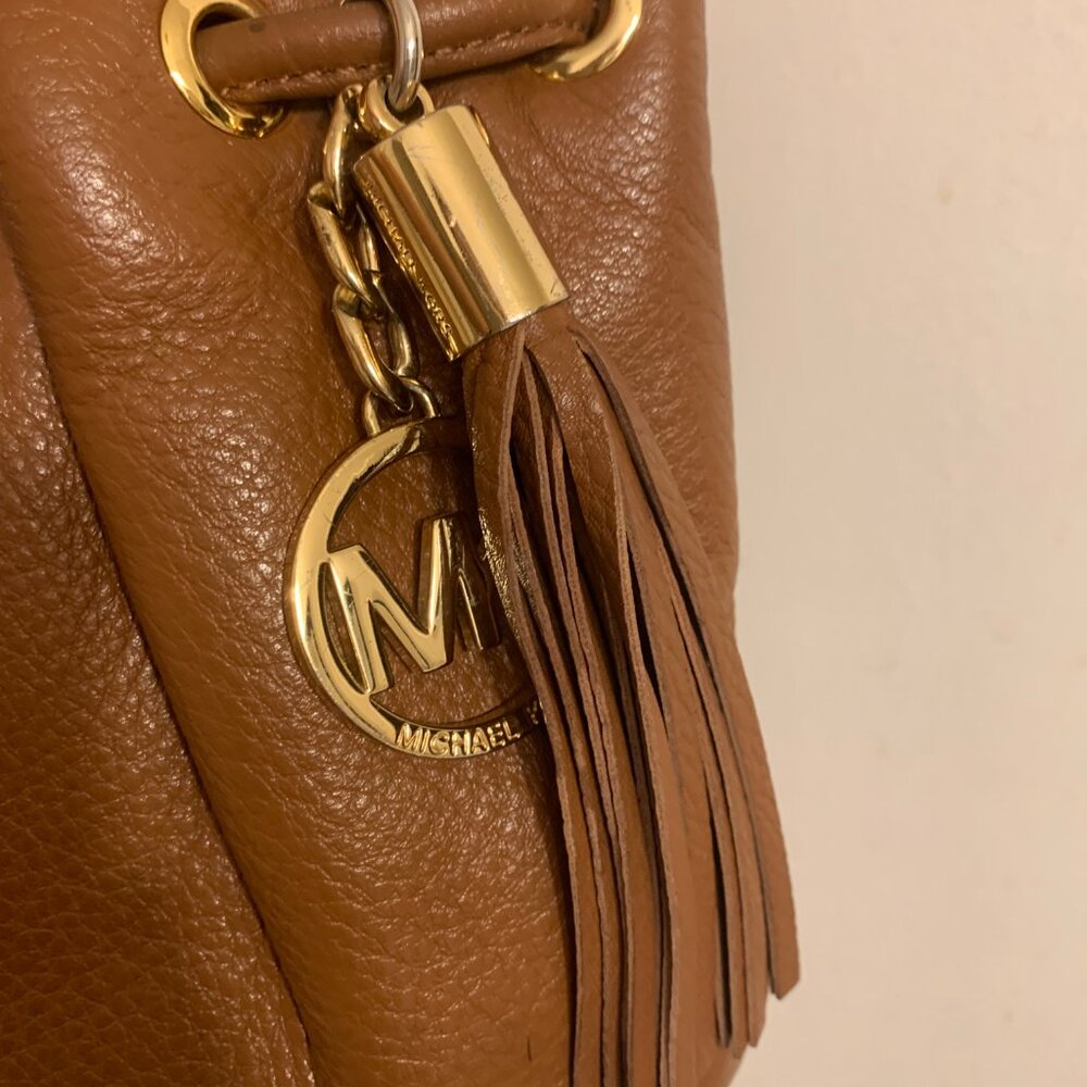 Michael Kors Brown Pheobe Pebbled Leather Handbag Crossbody - Picture 8 of 16